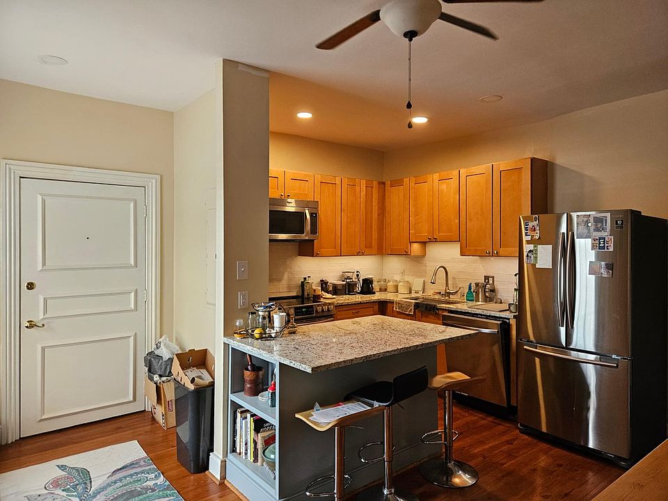 1st image of 2218 E Grace St #203