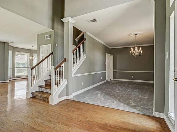 3rd image of 3435 Pickering Ln