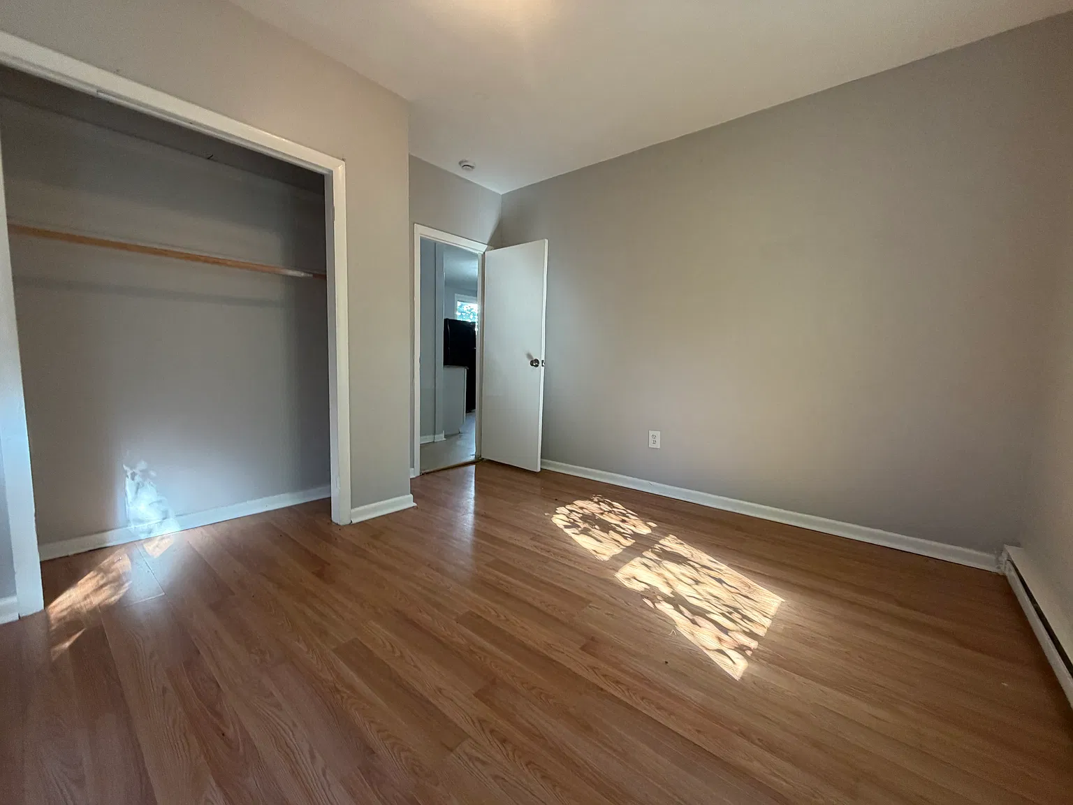 4 bed, 1200 sqft, $1,695 — Photo 4