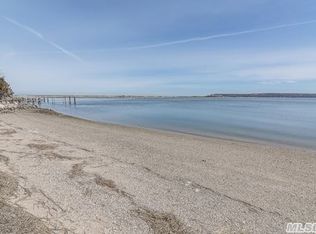 49 Maple Rd, Setauket, NY 11733