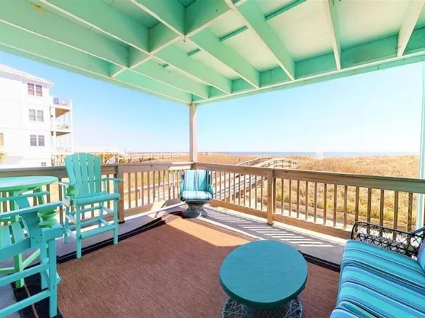 418 Carolina Beach Ave N, Carolina Beach, NC 28428