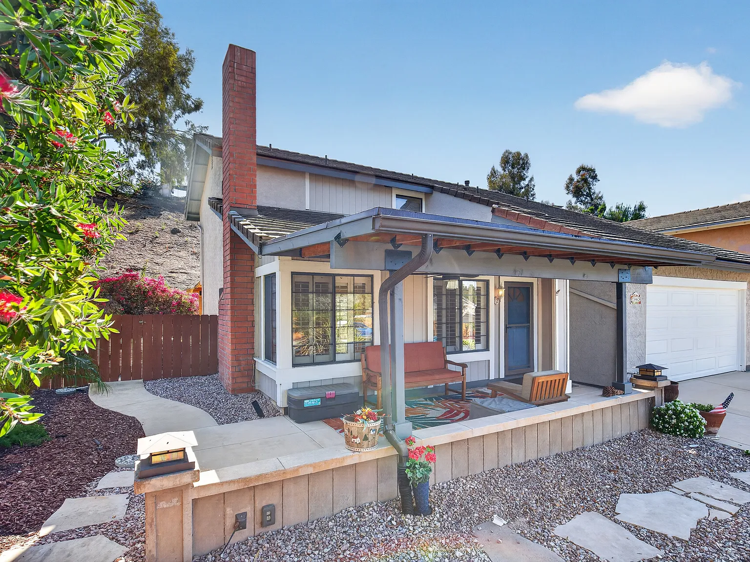 5 bed, 1962 sqft, $5,300 — Photo 3