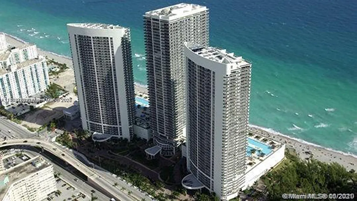 Building Photo - 1830 S Ocean Dr #3208