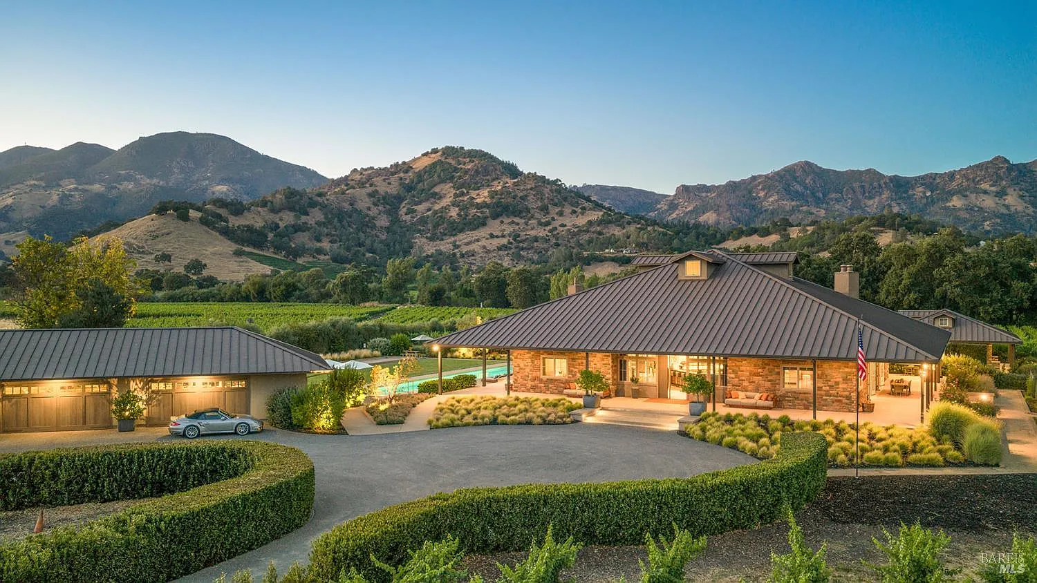 3196 Bennett Lane - 5bd/6ba, 7,025 sqft - in Calistoga, CA