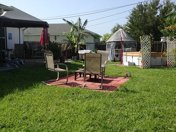 2nd image of 1316 NE 21st Pl
