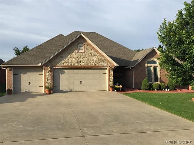 1st image of 1202 Stonegate Ln