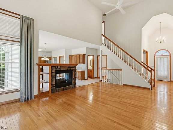 5th image of 8428 Evergreen Dr