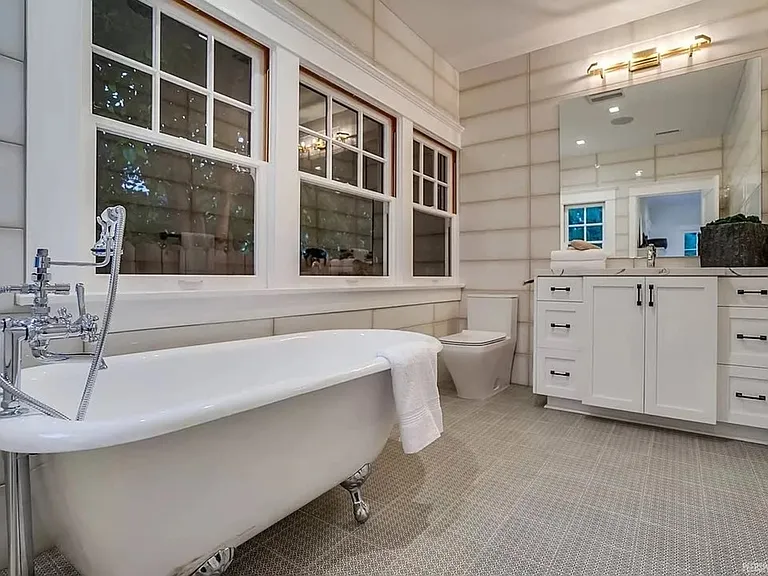 1524 N Sierra Bonita Ave — Photo 24