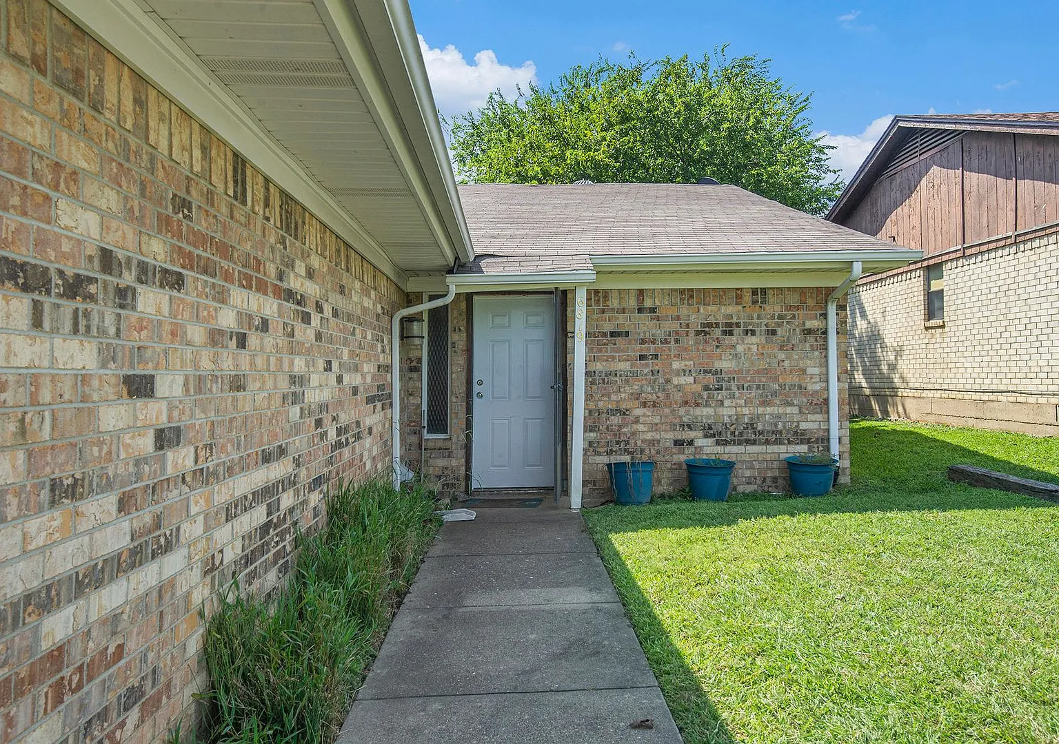 2 bed 1 bath 1/2 Duplex in South Fort Worth! — Photo 3