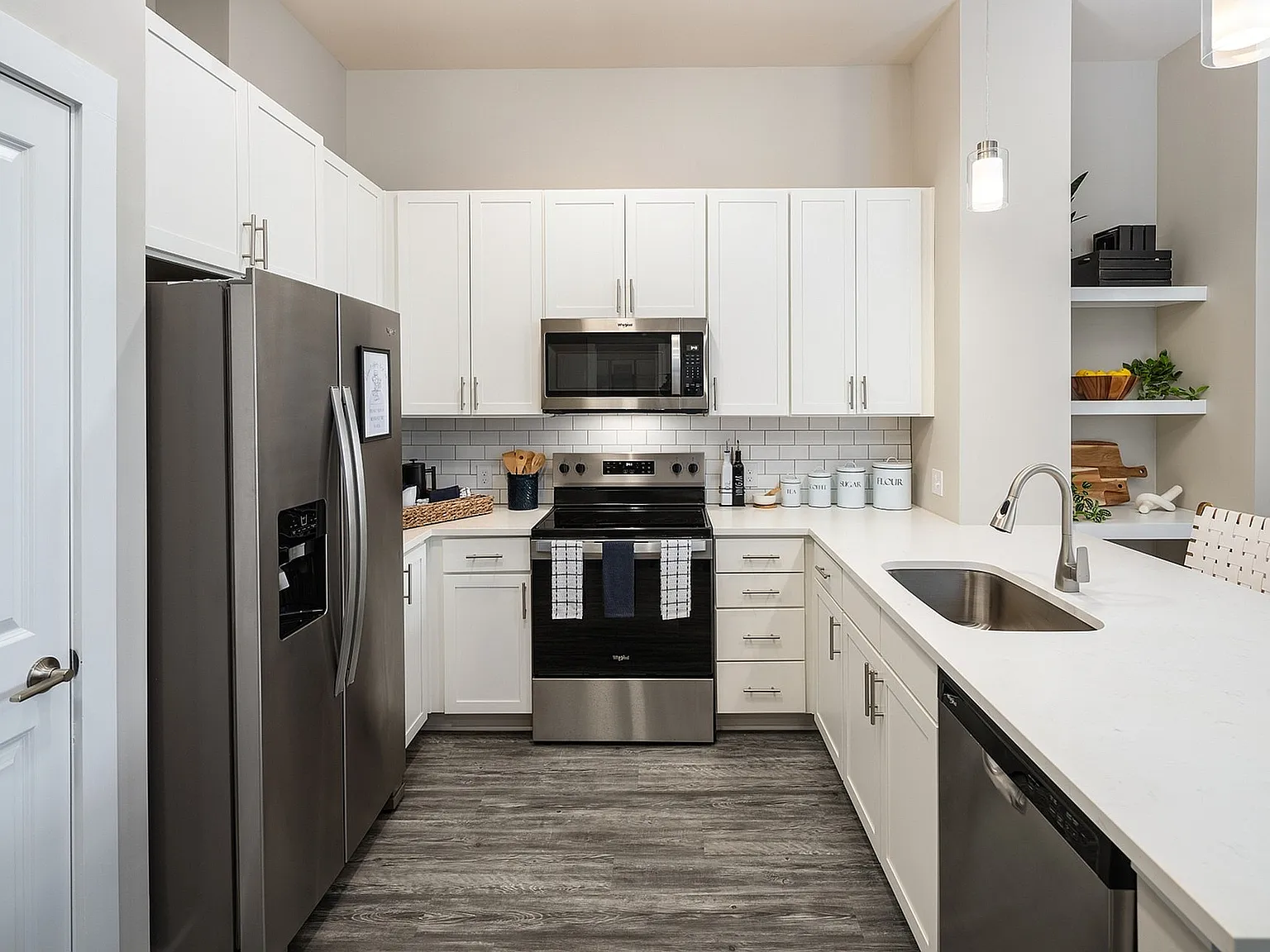 Abberly Royal Creek Apartment Homes — Photo 3