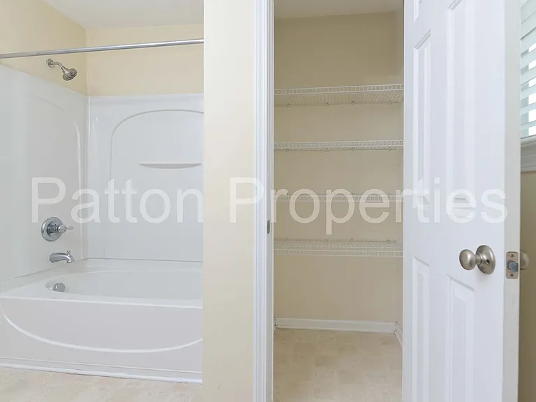429 S Pickens St — Photo 21