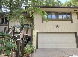 1103 Happy Hollow Ct, Plattsmouth, NE 68048