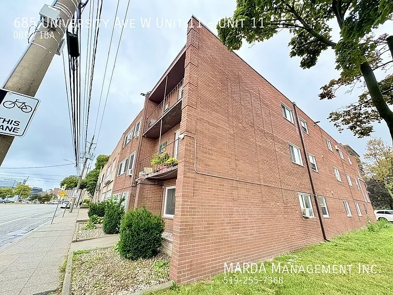 685 University Ave W #11 — Photo 9