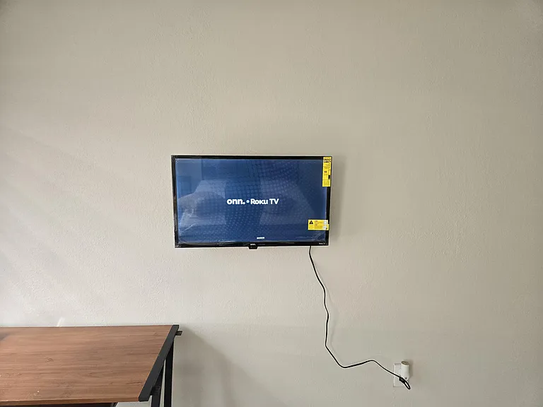 Tv with Roku