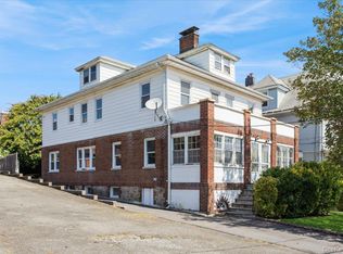 7 Flower St, New Rochelle, NY 10801