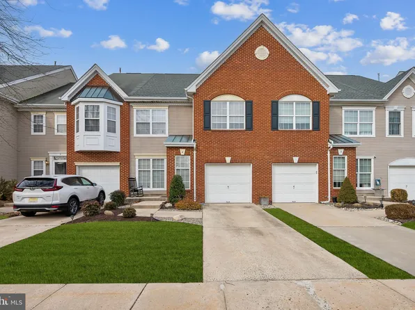 4 Congress Cir, Medford, NJ 08055