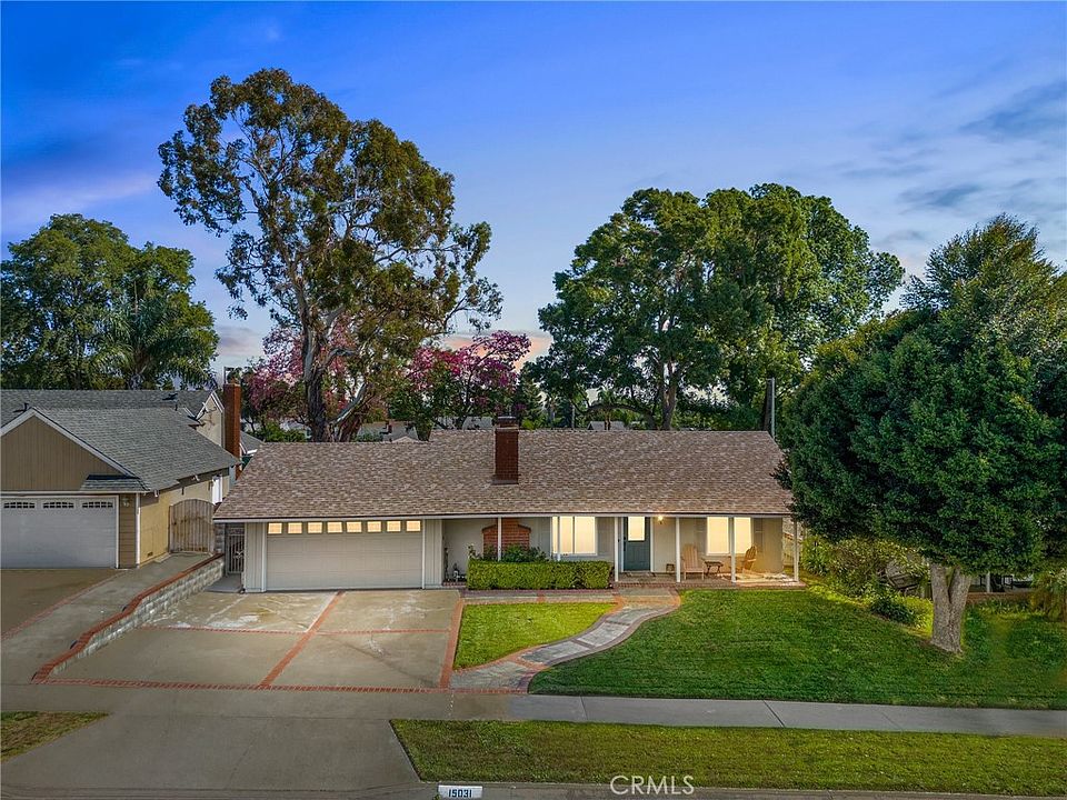 1st image of 15031 Oakwood Ln