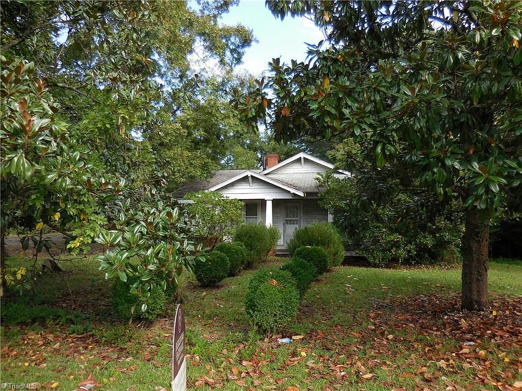 2105 McKnight Mill Rd, Greensboro, NC 27405 Zillow