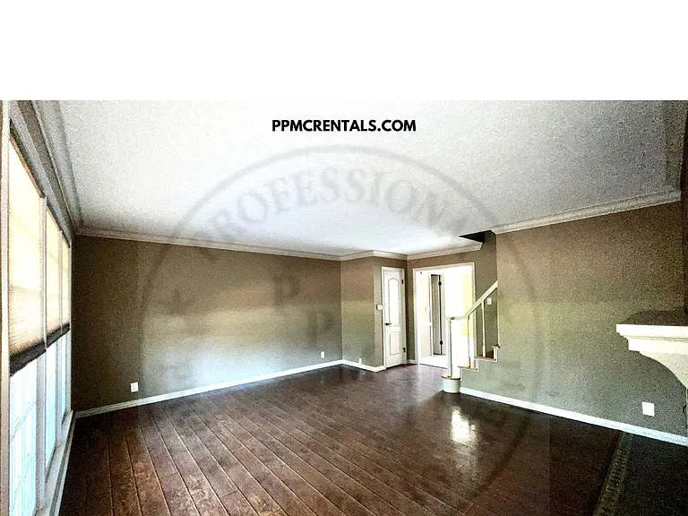 1907 S Ventura Ave — Photo 17