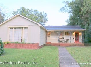 233 East Dr, Baton Rouge, LA 70806