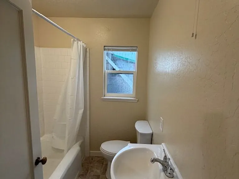 64 N Stewart St — Photo 13
