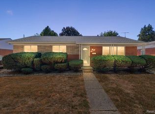 4906 Gerald St, Warren, MI 48092