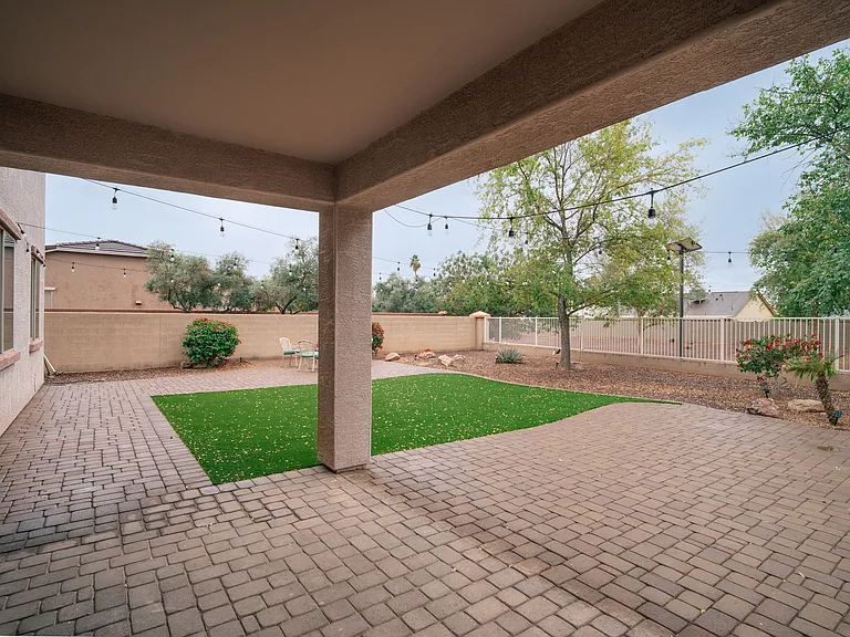 8753 W Lamar Rd — Photo 31