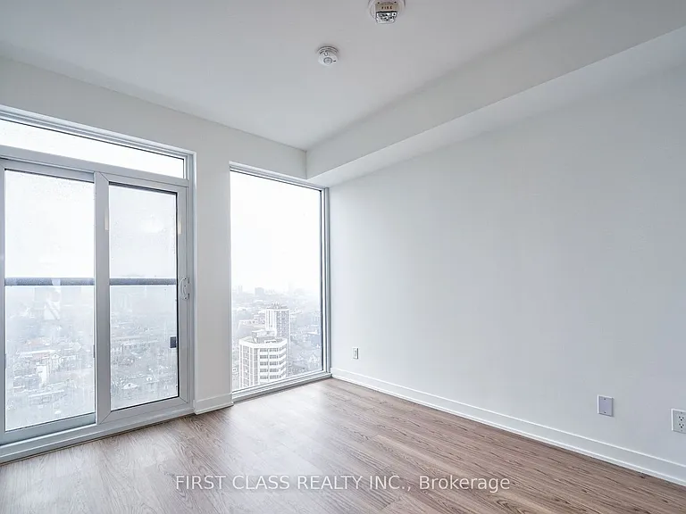 319 Jarvis St E #2011 — Photo 7