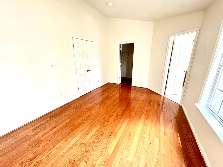 3381 Beechcliff Dr — Photo 19
