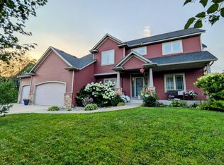 3411 Tralee Ln NE, Rochester, MN 55906