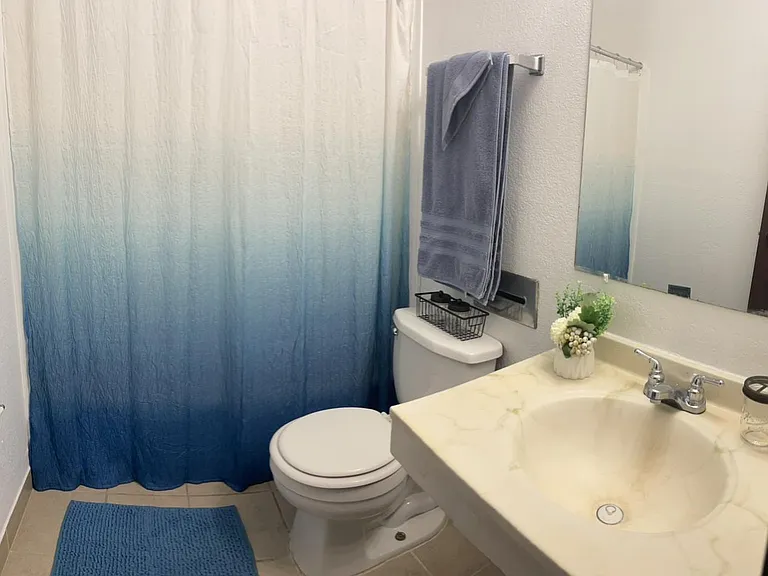 Sunrise Apartments — Photo 17