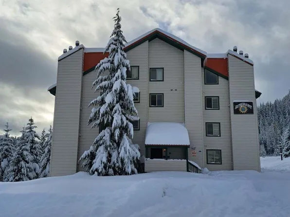 221 E Hyak Drive #402, Snoqualmie Pass, WA 98068