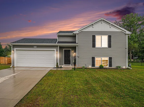 29833 Dallas Dr, Elkhart, IN 46514