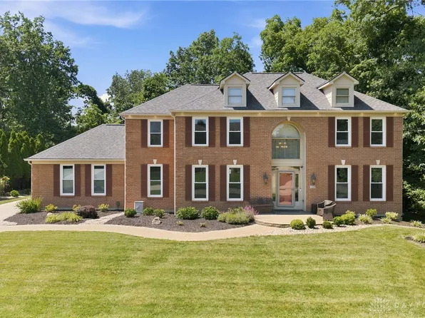 1328 Bedfordshire Dr, Loveland, OH 45140