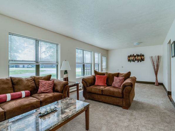 300 Quaker Ave #1128389