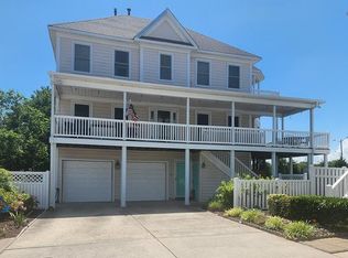 9701 Seabreeze Rd, Norfolk, VA 23503