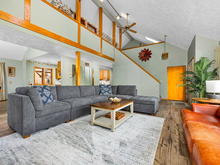 9402 S West Bay Shore Dr — Photo 18