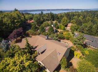 5921 Indian Trl NE, Tacoma, WA