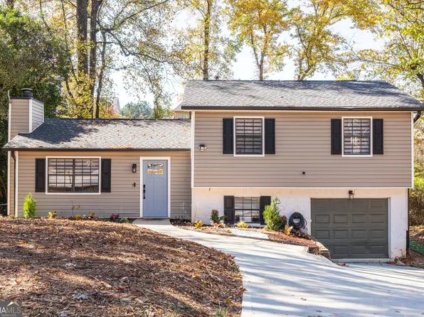 3316 Alcazar Dr SW, Lilburn, GA 30047