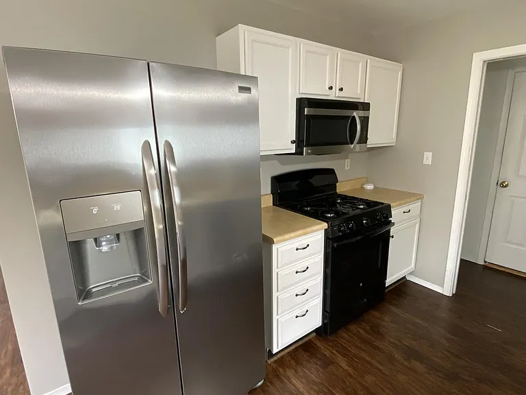 2048 Peine Forest Dr — Photo 5