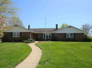 1445 Maple Leaf Dr, Jasper, IN 47546