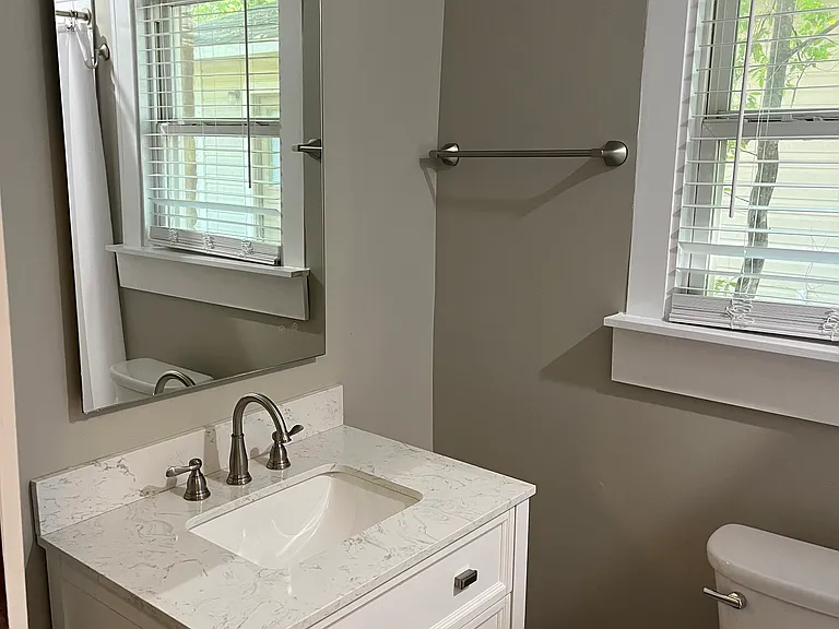 625 N Cherry St — Photo 9