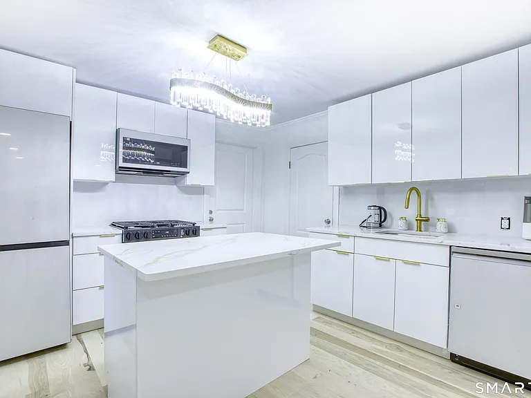 115 Wilton Rd #1 — Photo 8
