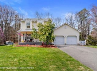 6 Dolphin Ct, Jackson, NJ 08527