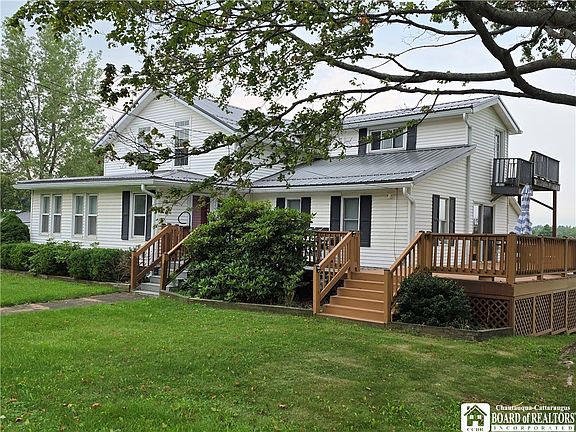 3rd image of 10745 S Roberts Rd