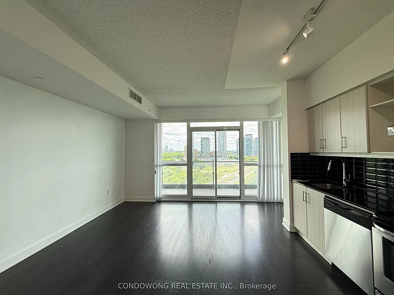 160 Vanderhoof Ave #1418 — Photo 5