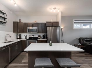 6520 2nd Ave SW #23, Edmonton, AB T6X1S4