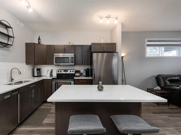 6520 2nd Ave SW #23, Edmonton, AB T6X 1S4