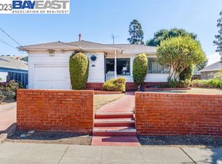 3169 Middleton St, Oakland, CA 94605