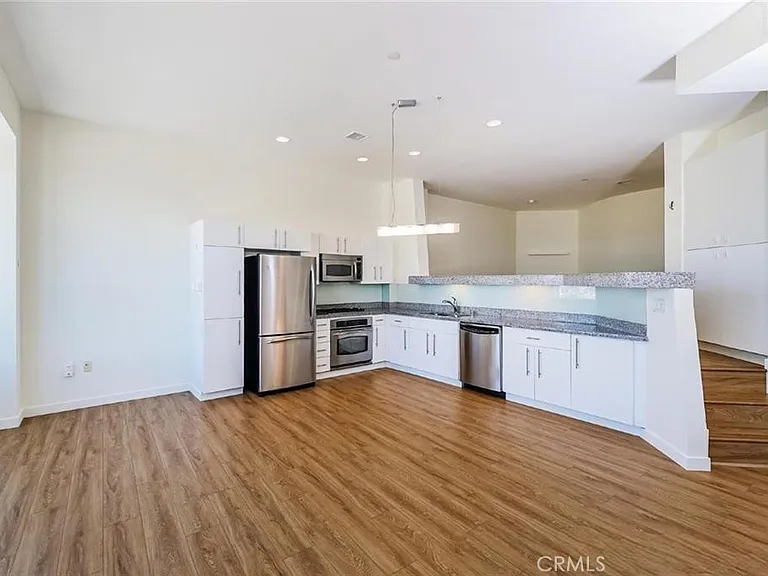 1100 Wilshire Blvd #2603 — Photo 3